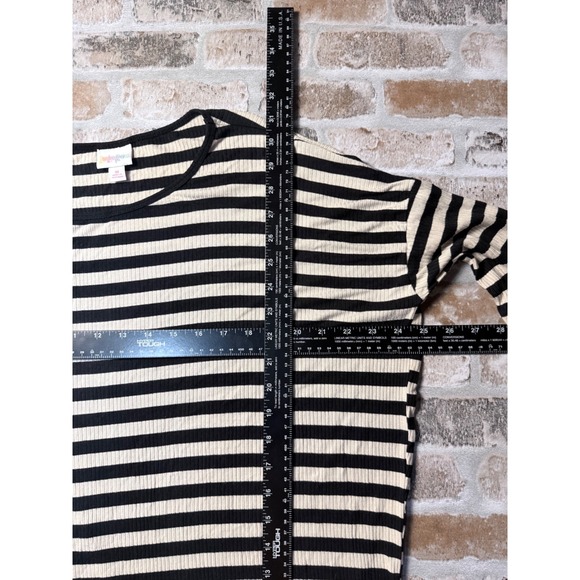 LuLaRoe Striped Tunic Top Womens Medium Black White Ribbed High Low Short Sleeve - Picture 4 of 7